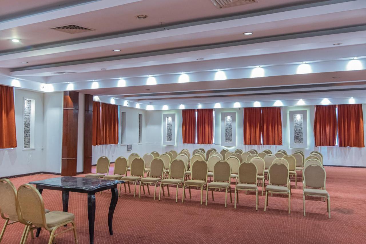 Dexon Roma Hotel Hurghada Exteriör bild