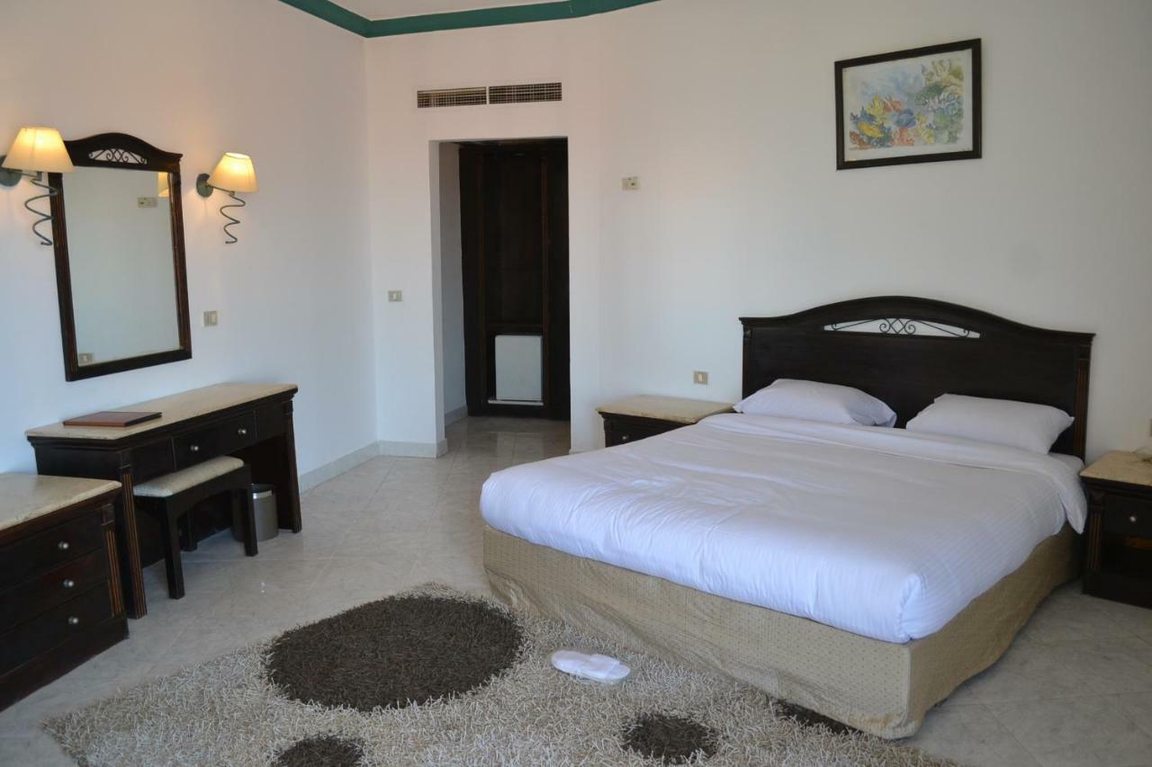 Dexon Roma Hotel Hurghada Exteriör bild